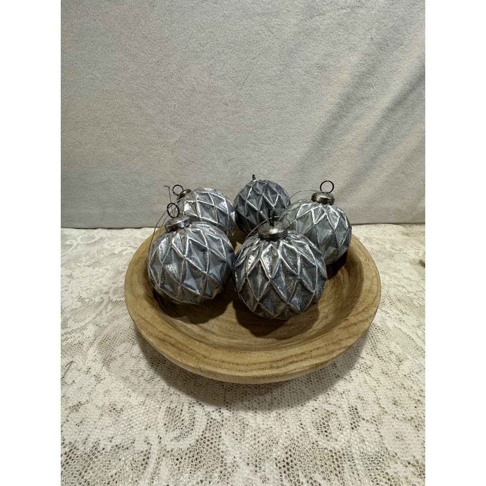 VARIETY OF SILVER CHRISTMAS ORNAMENTS - GLASS